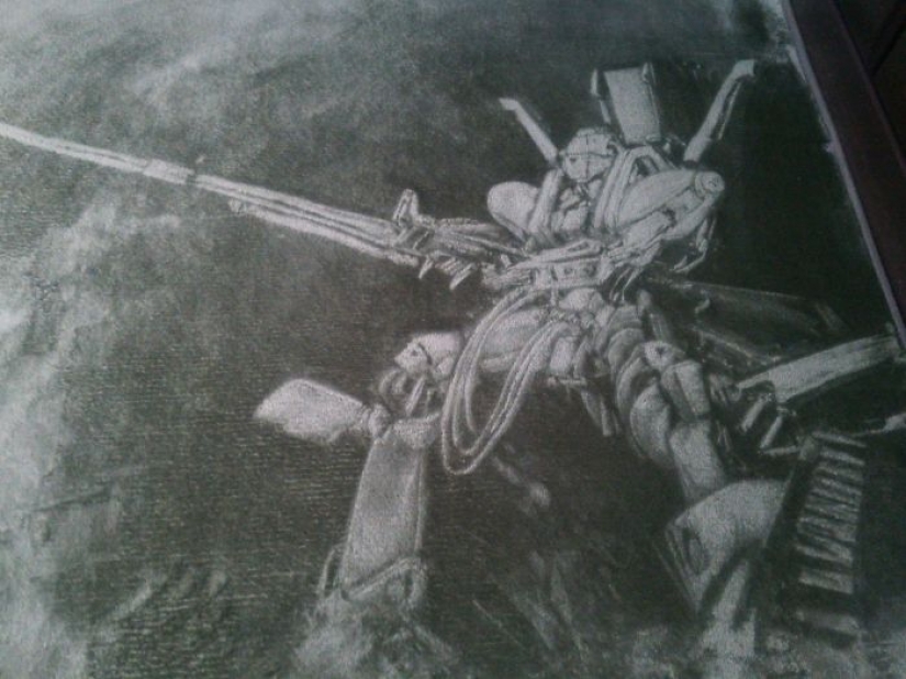 Japanese woman interested to vacuum just so, and she draws on the carpets of the picture