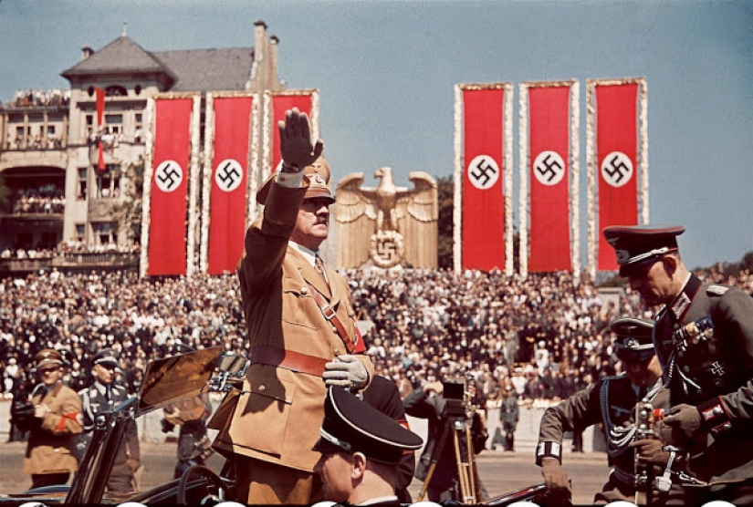 La Alemania Nazi fotos a color por Hugo Jaeger, el fotógrafo personal de Hitler La Alemania Nazi fotos a color por Hugo Jaeger, el fotógrafo personal de Hitler