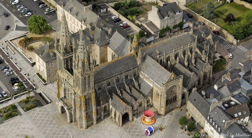 La belleza de Francia con la altitud La belleza de Francia con la altitud