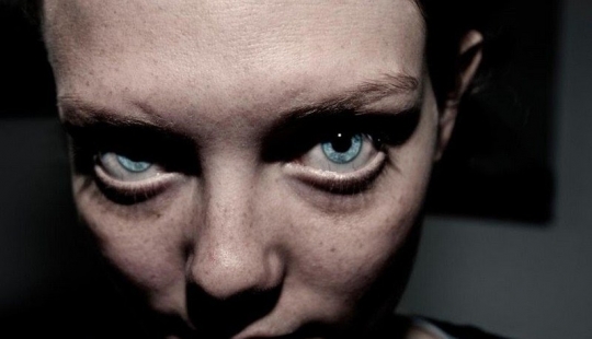 La cara de Londres, en su penetrante retratos de Brett Walker