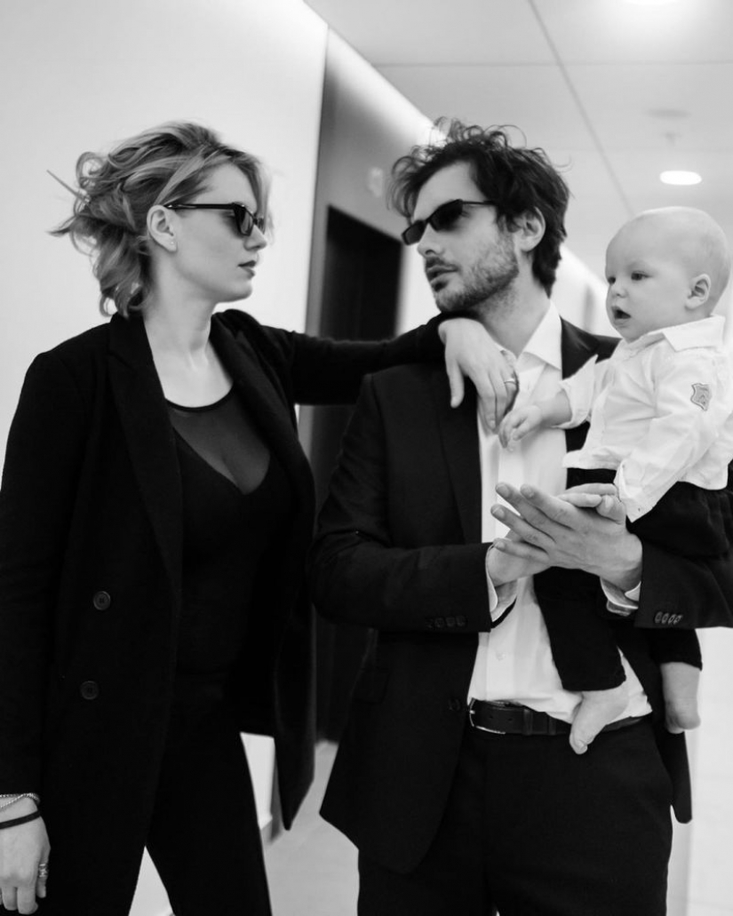 La edad no es un motivo de alegría: 5 esposas que arrojaron sus estrellas maridos de 50+ jóvenes