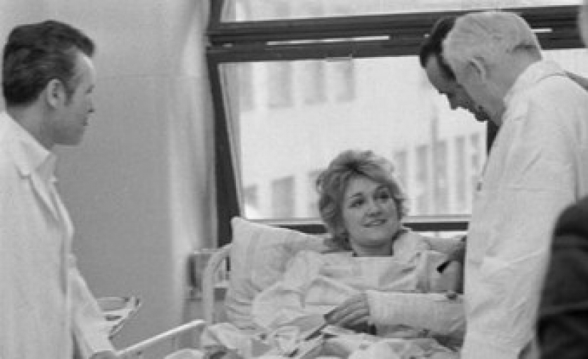 La historia de una azafata que sobrevivió a una caída desde una altura de 10 mil metros La historia de una azafata que sobrevivió a una caída desde una altura de 10 mil metros