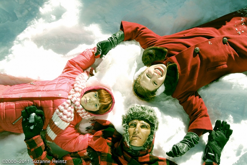 La mía! En la cama con un maniquí La mía! En la cama con un maniquí