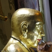 La milenaria momia de un monje Budista, el cerebro y el esqueleto se conserva en perfectas condiciones