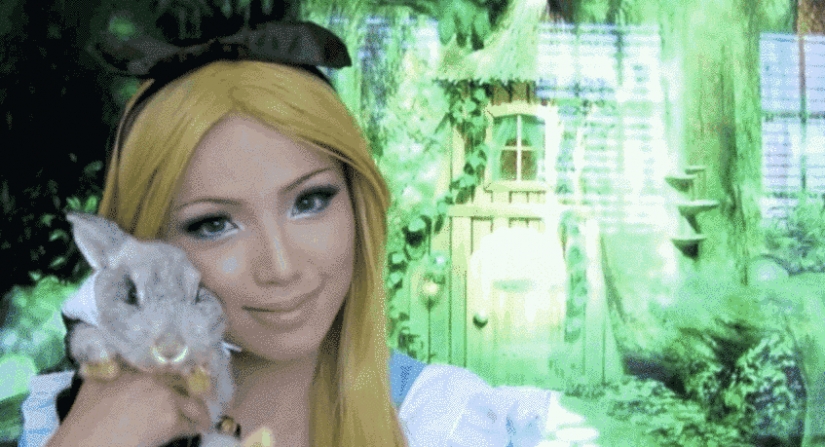 La muchacha intentó en las imágenes, de 15 de princesas de disney