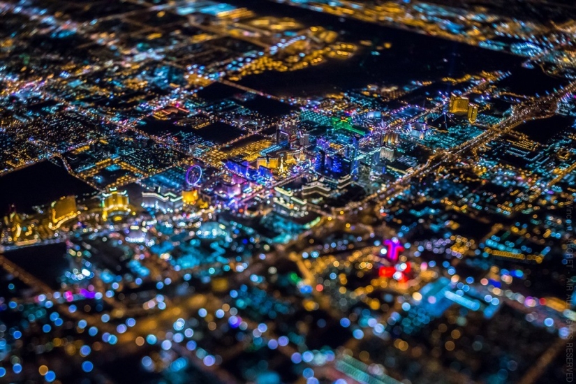 La noche de Las Vegas desde una altura