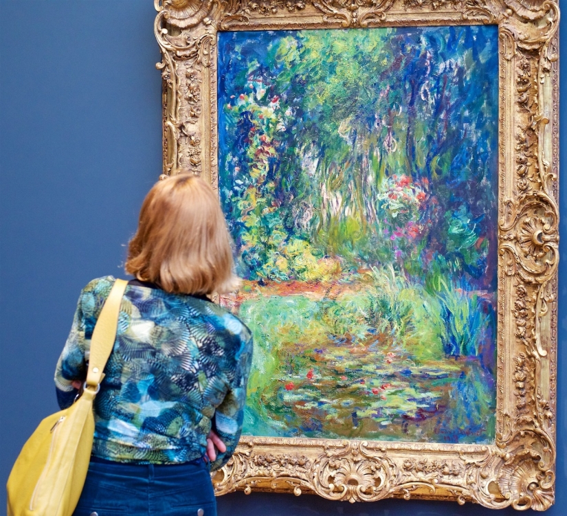 La vida se repite arte: Austria fotografías de los visitantes del Museo, "coincide" con fotos La vida se repite arte: Austria fotografías de los visitantes del Museo, "coincide" con fotos