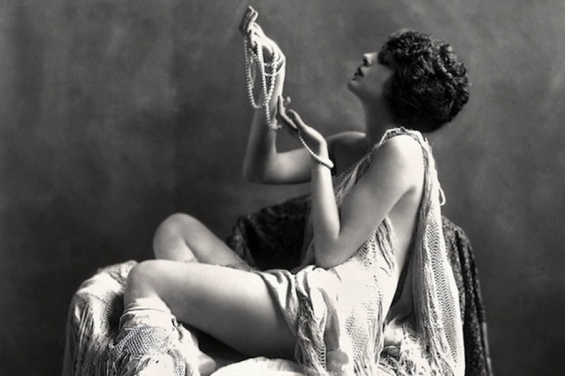 Ladies in yellow. Legalized prostitution in the Russian Empire