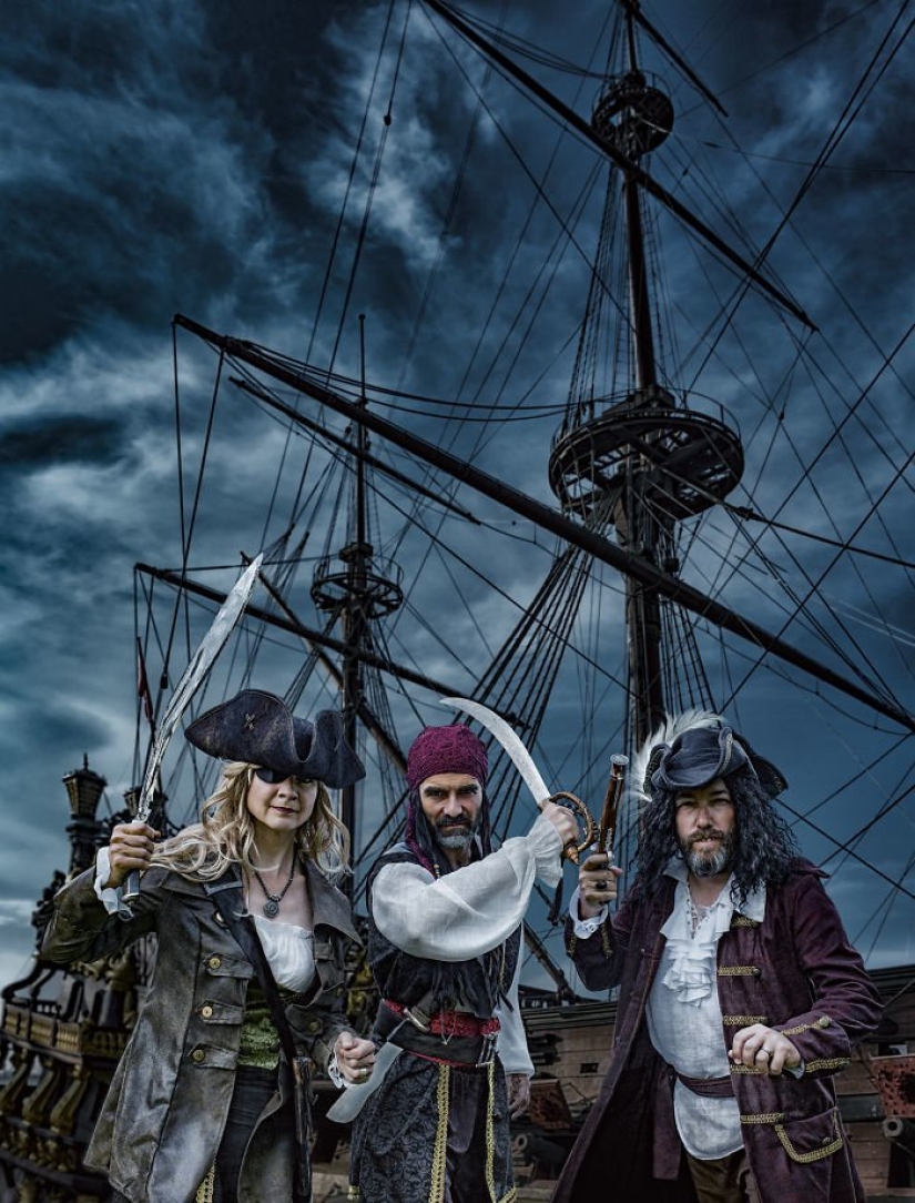 Las aventuras de bebé en el estilo de piratas del Caribe Las aventuras de bebé en el estilo de piratas del Caribe