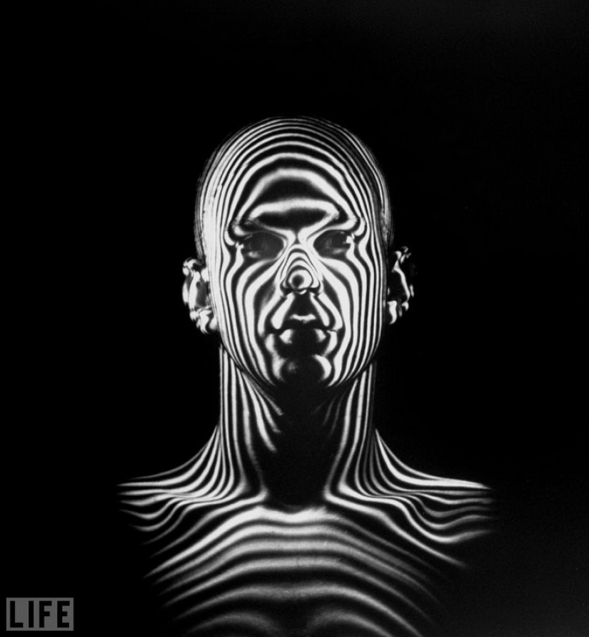 Legendary photo magazine LIFE Legendary photo magazine LIFE