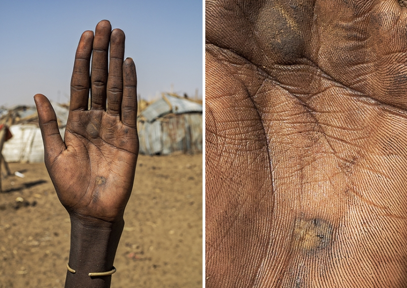 Lo que puedo decir de manos humanas. Foto De Omar Reda