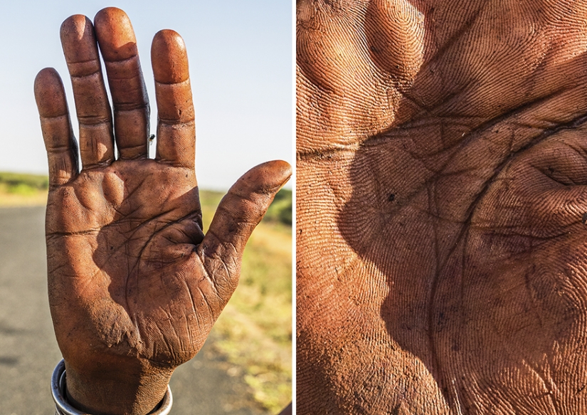 Lo que puedo decir de manos humanas. Foto De Omar Reda