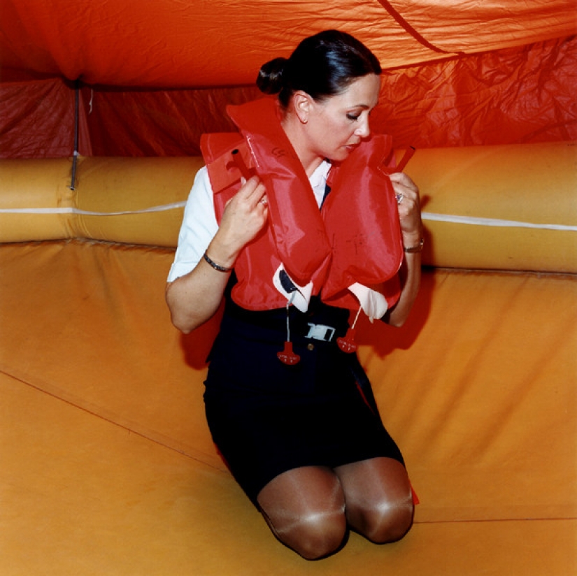 Look like the daily work of flight attendants Look like the daily work of flight attendants