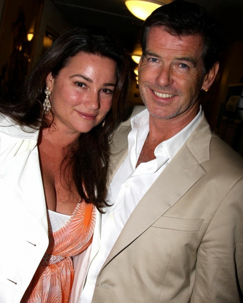 Looked like in his youth the wife of Pierce Brosnan