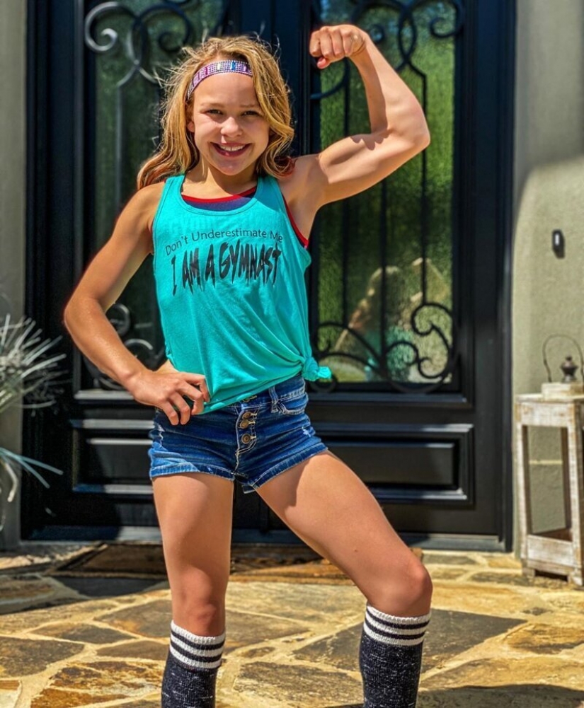 Looks like 10-year-old girl who trains for 30 hours a week Looks like 10-year-old girl who trains for 30 hours a week