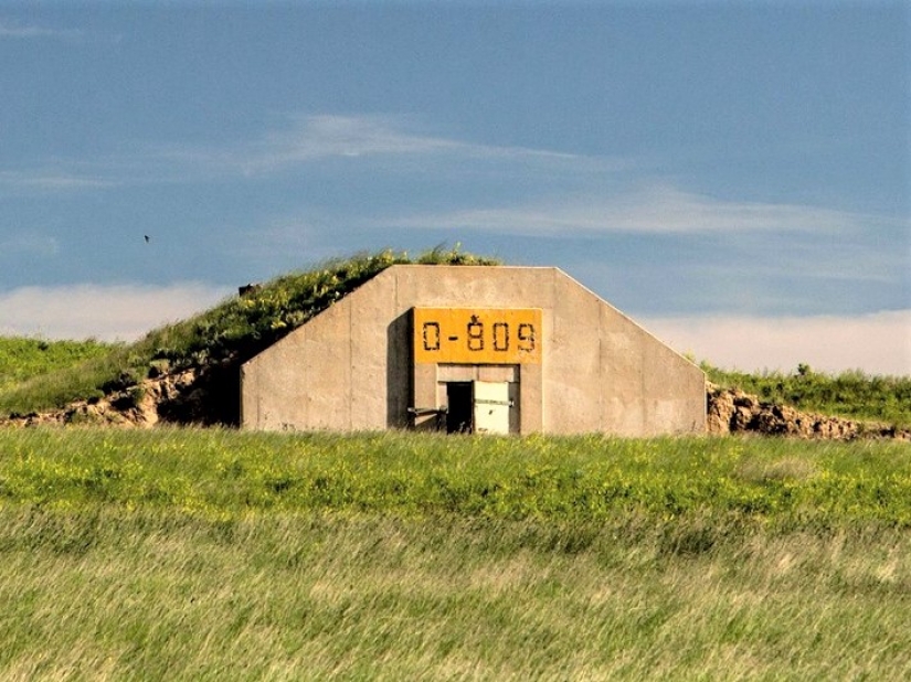 Looks like and arranged the settlement of bunkers in the United States