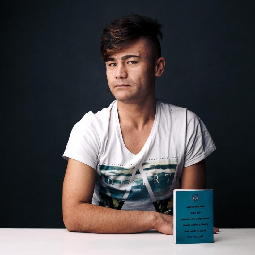 Los refugiados y las cosas más importantes que se llevaron con ellos Los refugiados y las cosas más importantes que se llevaron con ellos