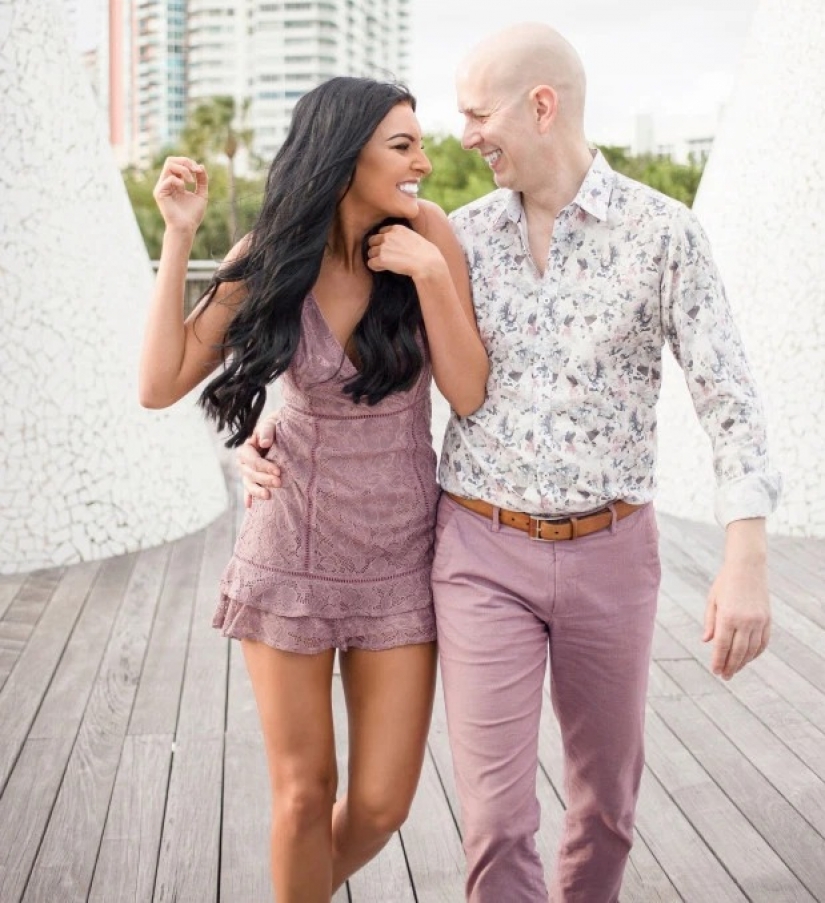 Love without borders: a couple with 23 years age difference got engaged a month after meeting