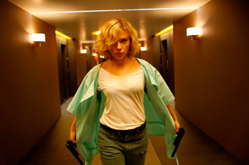 "Lucy": 7 curious facts about the role of the sexy Scarlett Johansson