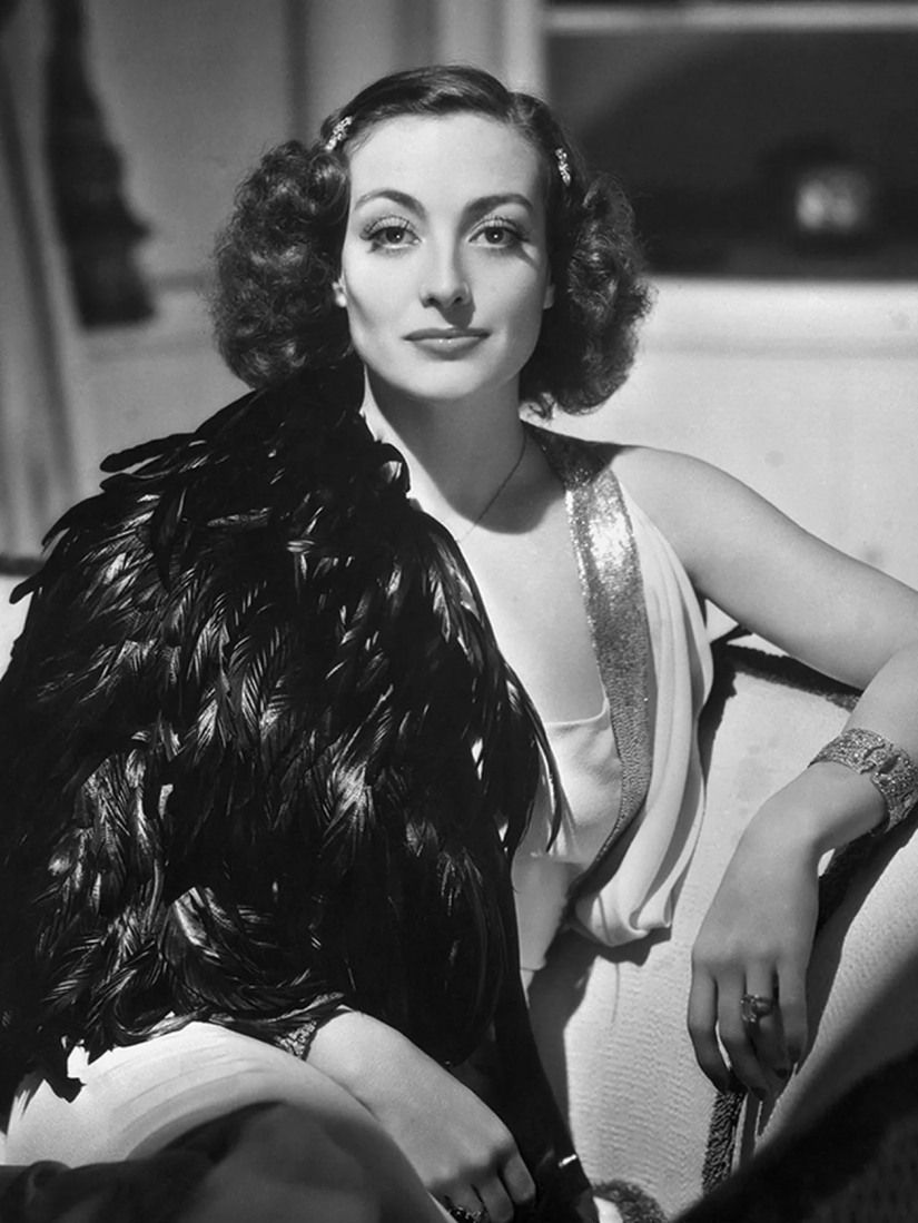 Marlon Brando and Greta Garbo: 5 bisexual celebrities from the past Marlon Brando and Greta Garbo: 5 bisexual celebrities from the past