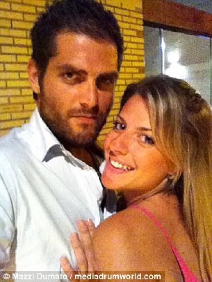 Matstsi Dumato es un ex millonario playboy, que dio su fortuna para ayudar a los demás