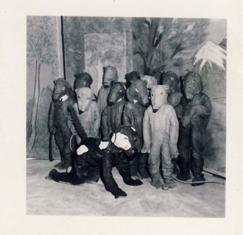 Mientras que los visitantes a la zona de cuarentena, los museos del mundo había un concurso en la más macabra exhibición Mientras que los visitantes a la zona de cuarentena, los museos del mundo había un concurso en la más macabra exhibición