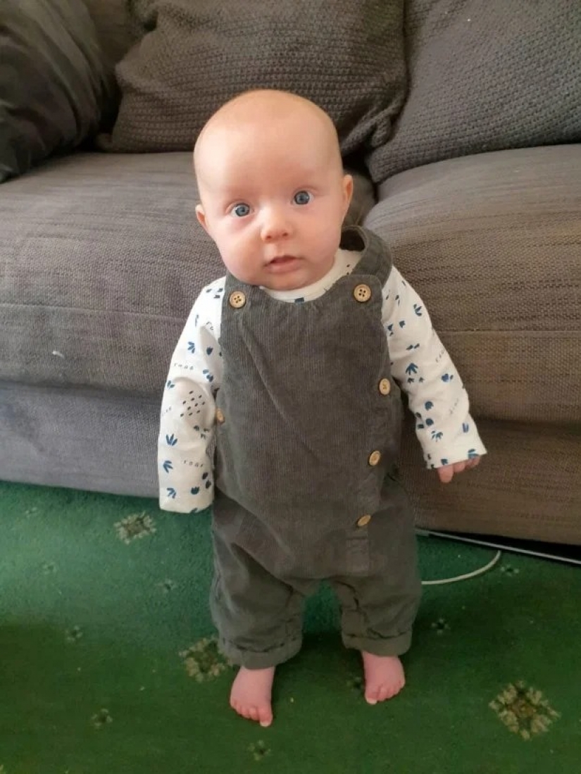 Miracle girl: babe from the UK got to his feet in 8 weeks