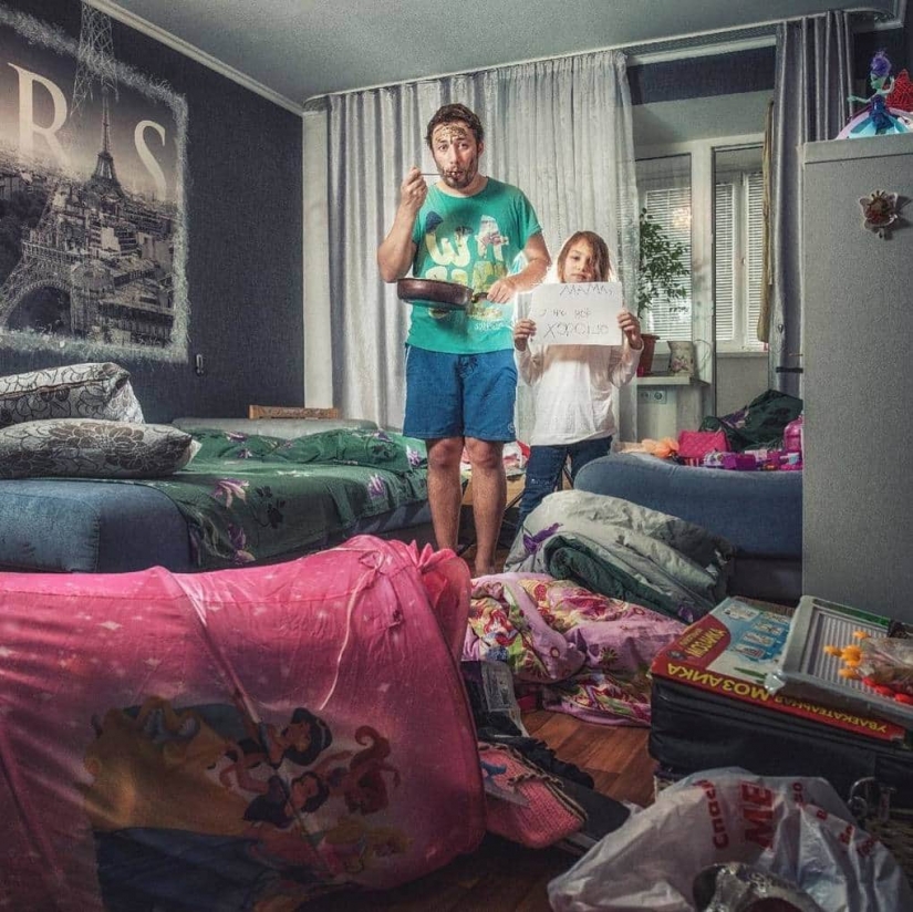 "Mom, we are doing well": father and daughter made a report, from which the mother becomes ill "Mom, we are doing well": father and daughter made a report, from which the mother becomes ill