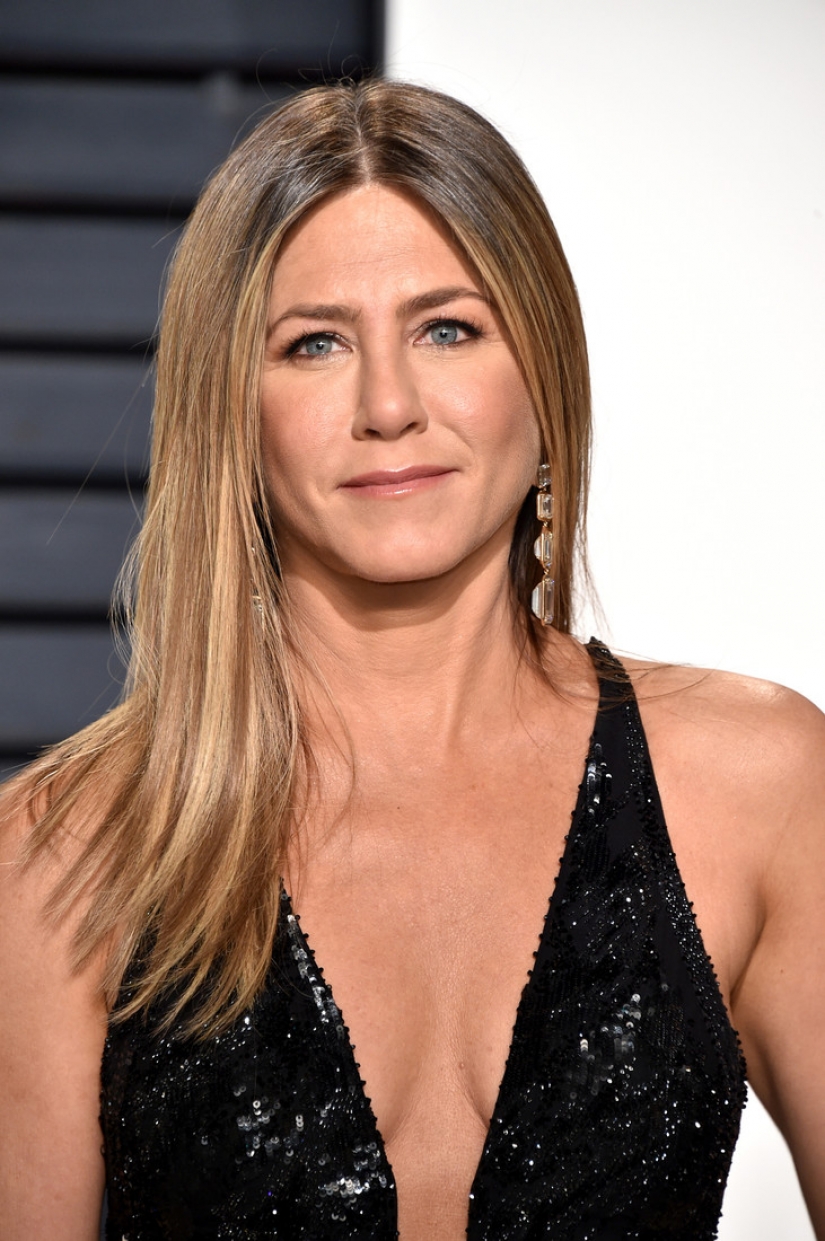 More and more: how to change the female breast over the last 50 years More and more: how to change the female breast over the last 50 years