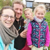 Más allá de la civilización: la familia de los Británicos que viven totalmente Autónoma vida en la granja