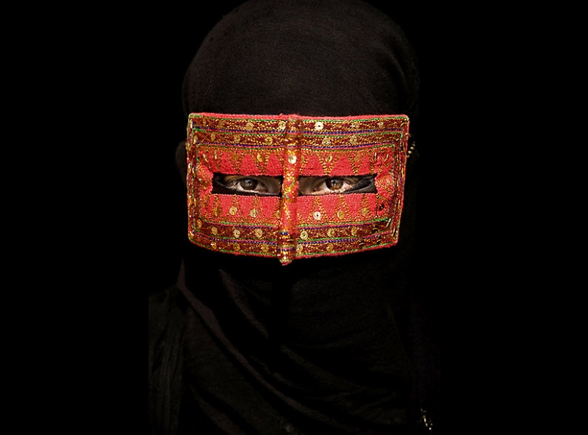 Máscaras tradicionales de las mujeres Iraníes