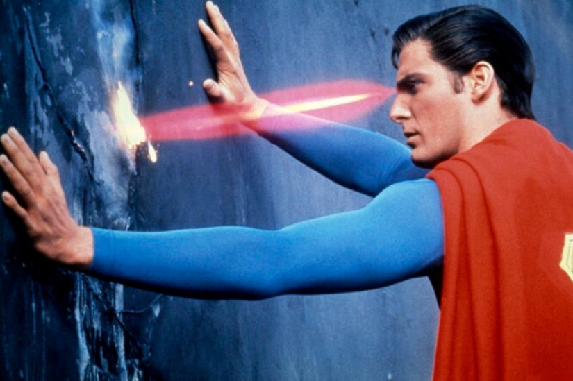 Mystical death during the filming of "the damned" movies