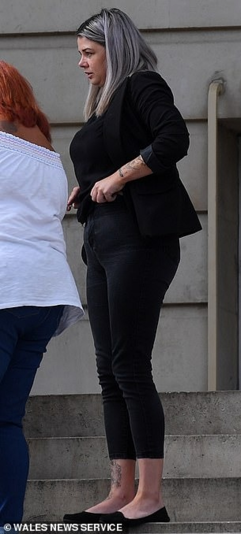 Nervios expuestos: la mujer publicado fotos de desnudos de una antigua venganza de la cuenta en el sitio de Citas