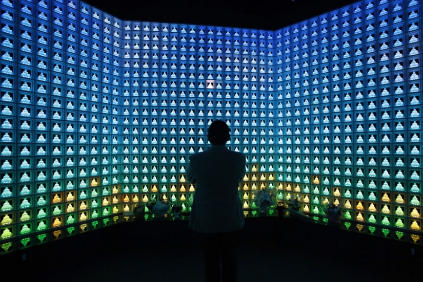 New fashion in Japan: funeral in life