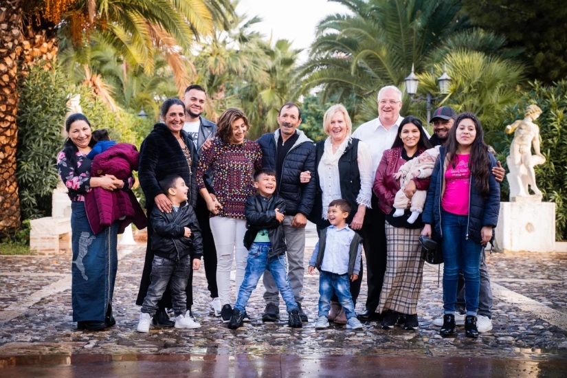 Niña de Rumania fue secuestrada y vendida en los Estados unidos, y encontró a sus padres en 25 años