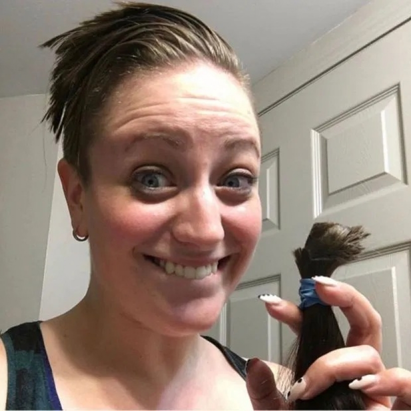 No hair, no problem: why do women shave their head during the quarantine