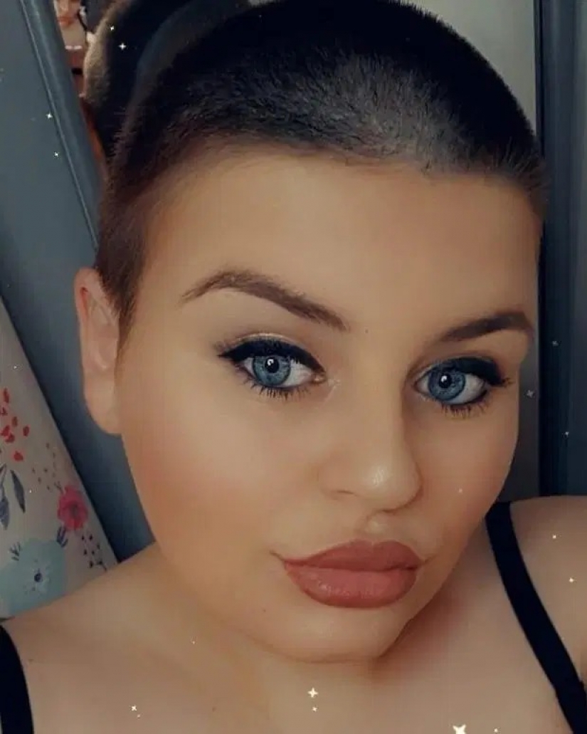 No hair, no problem: why do women shave their head during the quarantine