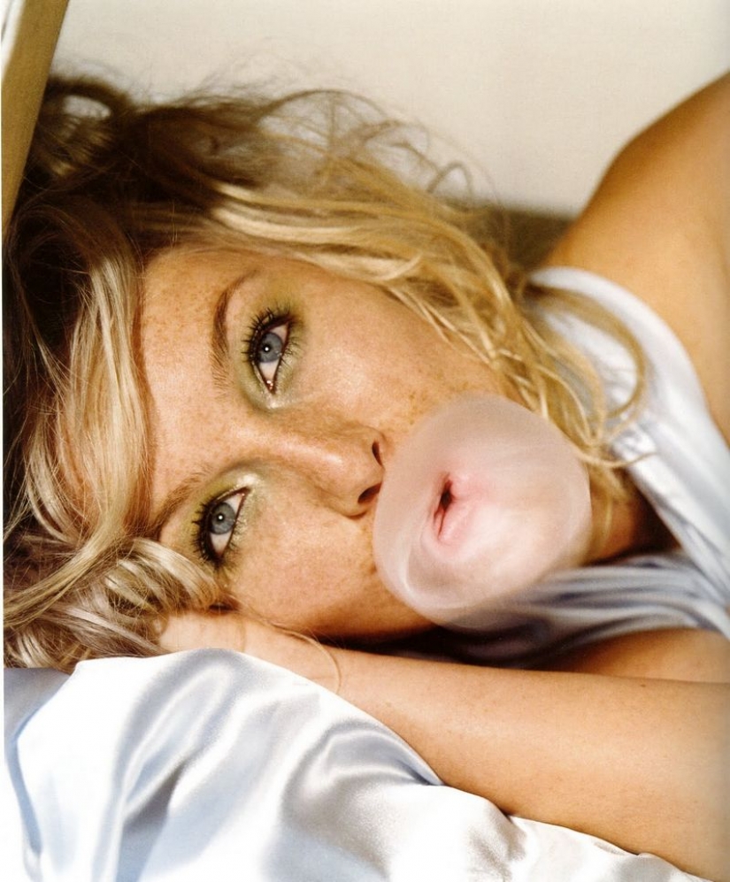 "No solo las Tetas y el culo" © "No solo las Tetas y el culo" ©