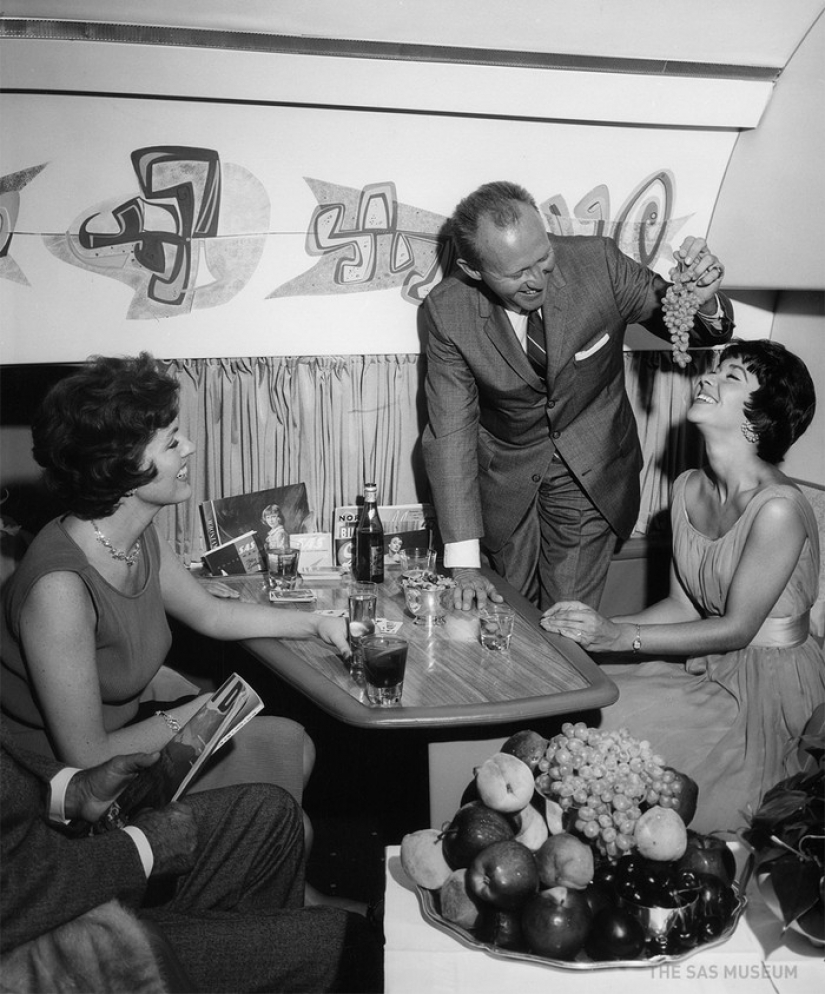 Norwegian airline showed what was fed into the aircraft half a century ago