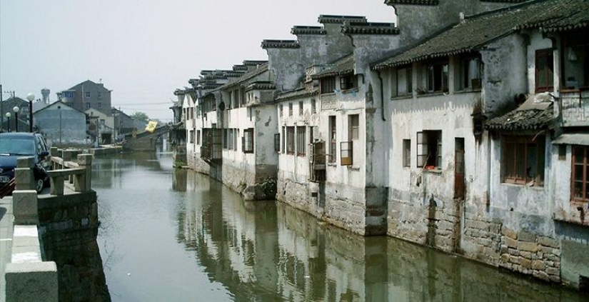 Not only Venice: the 5 most beautiful cities on the water