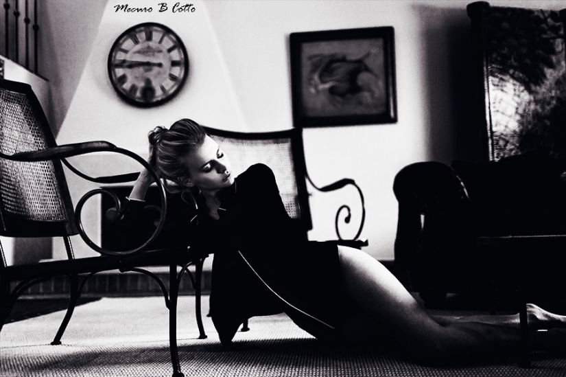 Nudes for everyone: the splendor of a female body without a hint of vulgarity Nudes for everyone: the splendor of a female body without a hint of vulgarity