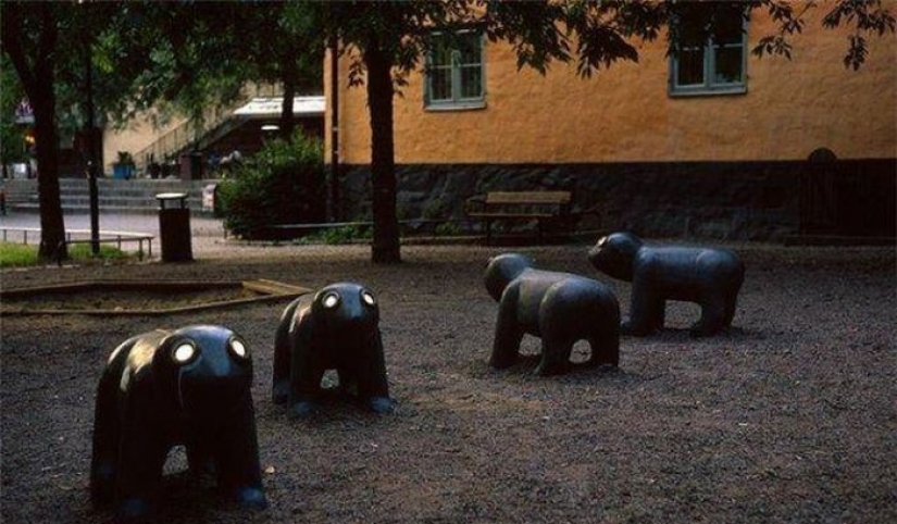 Nuestros hijos no están arruinando el Internet, y los patios, en los patios