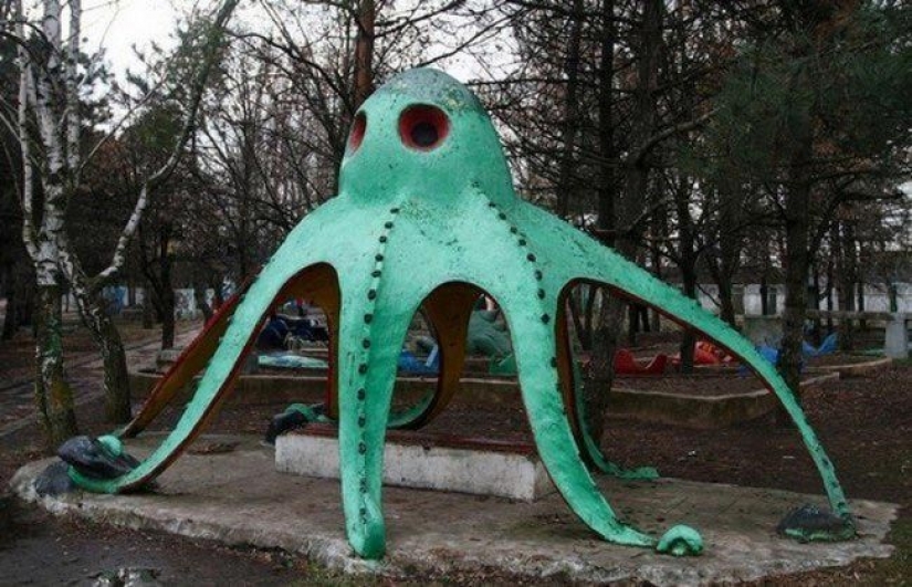 Nuestros hijos no están arruinando el Internet, y los patios, en los patios