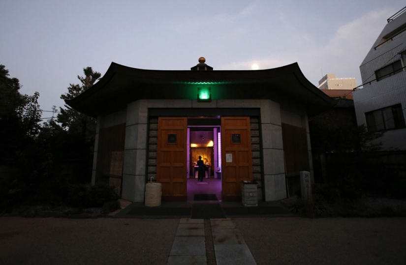 Nueva moda en Japón: el funeral en la vida