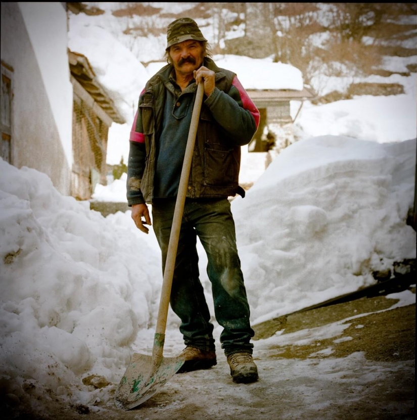 Ordinary Italians through the eyes of Italian