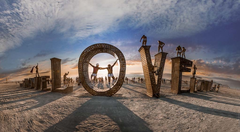 Organizers canceled the Burning Man. What is the festival?