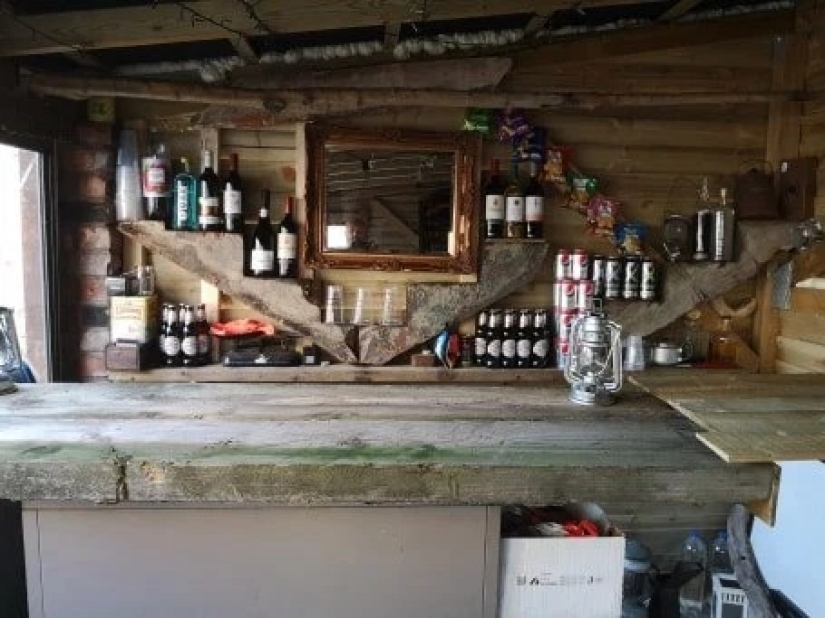 Papá! Padres de desaparecidos en la cuarentena y gire a la garajes en barras Papá! Padres de desaparecidos en la cuarentena y gire a la garajes en barras