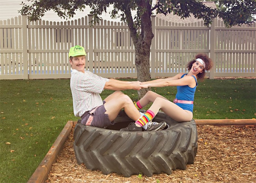 Para el 10º aniversario de la celebración del matrimonio la pareja protagonizó un loco sesión de fotos en el estilo de los años 80 Para el 10º aniversario de la celebración del matrimonio la pareja protagonizó un loco sesión de fotos en el estilo de los años 80