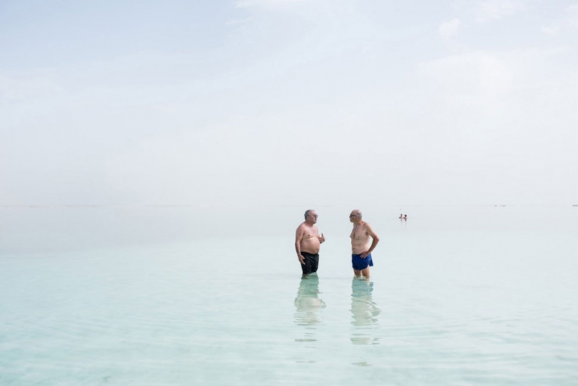 Photo: dying Dead sea Photo: dying Dead sea