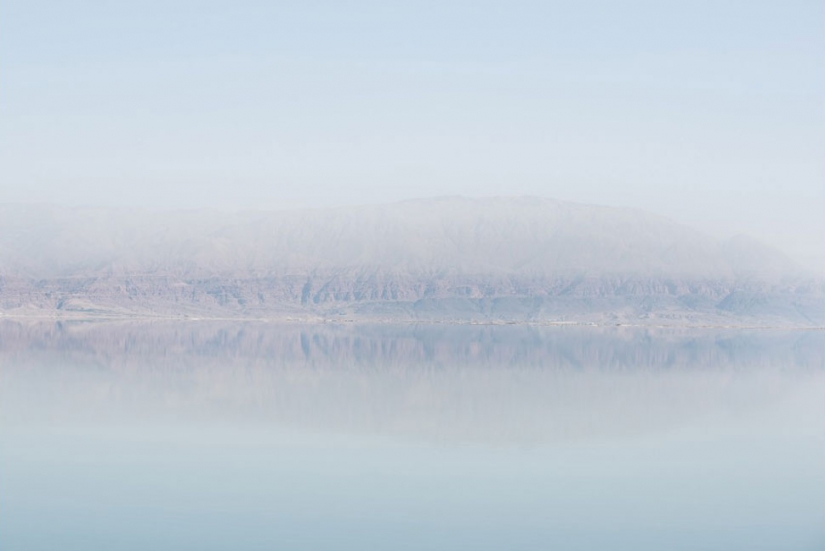 Photo: dying Dead sea Photo: dying Dead sea